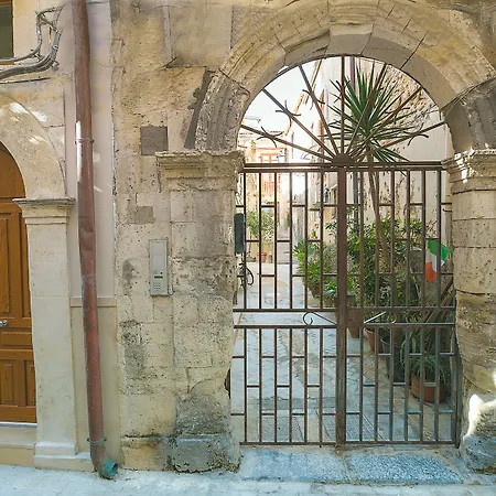 Dione By Dimore In Sicily Ortigia *